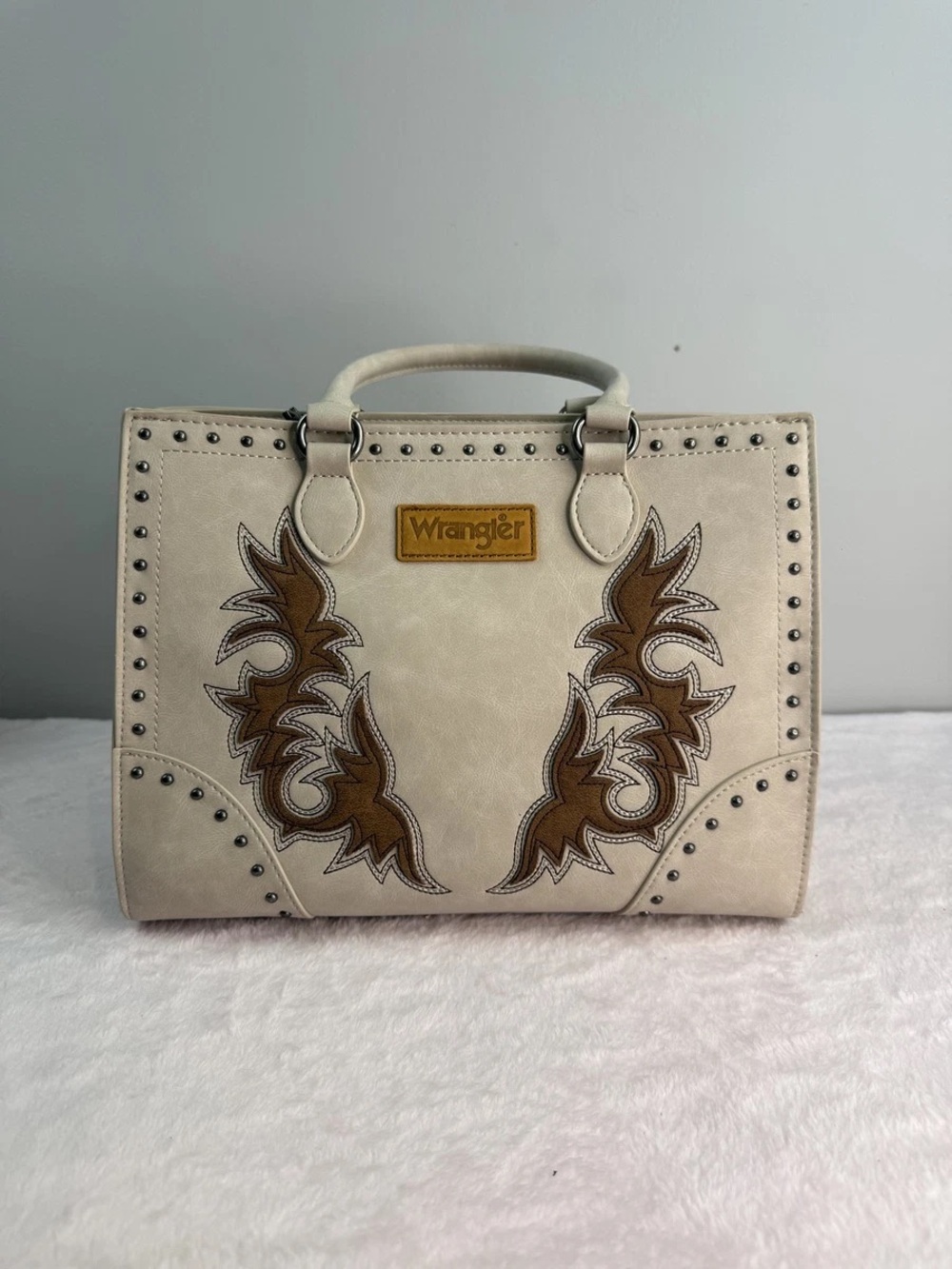 Wrangler Cream Satchel with Brown Western Embroidery - Picture 1 of 8